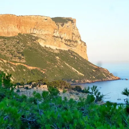 Super Bestouan Cassis