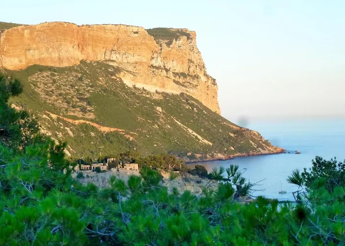 Super Bestouan Cassis